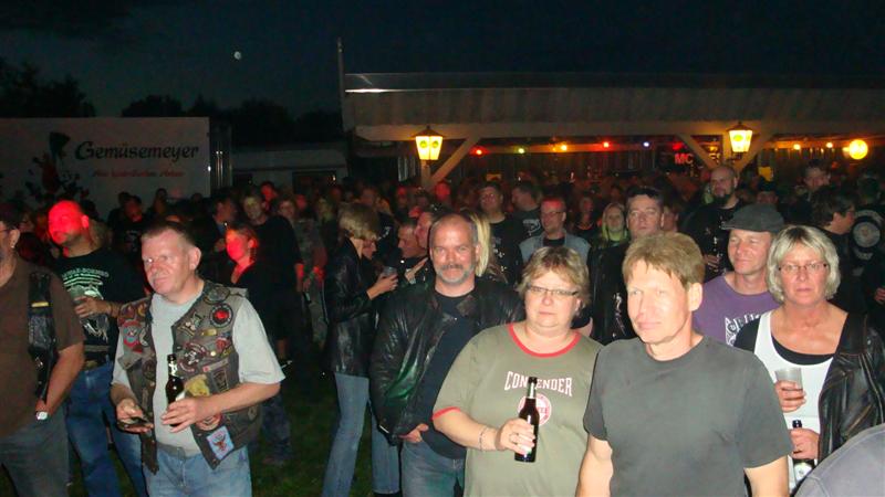 435